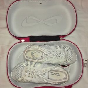 NFINITY VENGEANCE CHEER SHOES WITH CASE